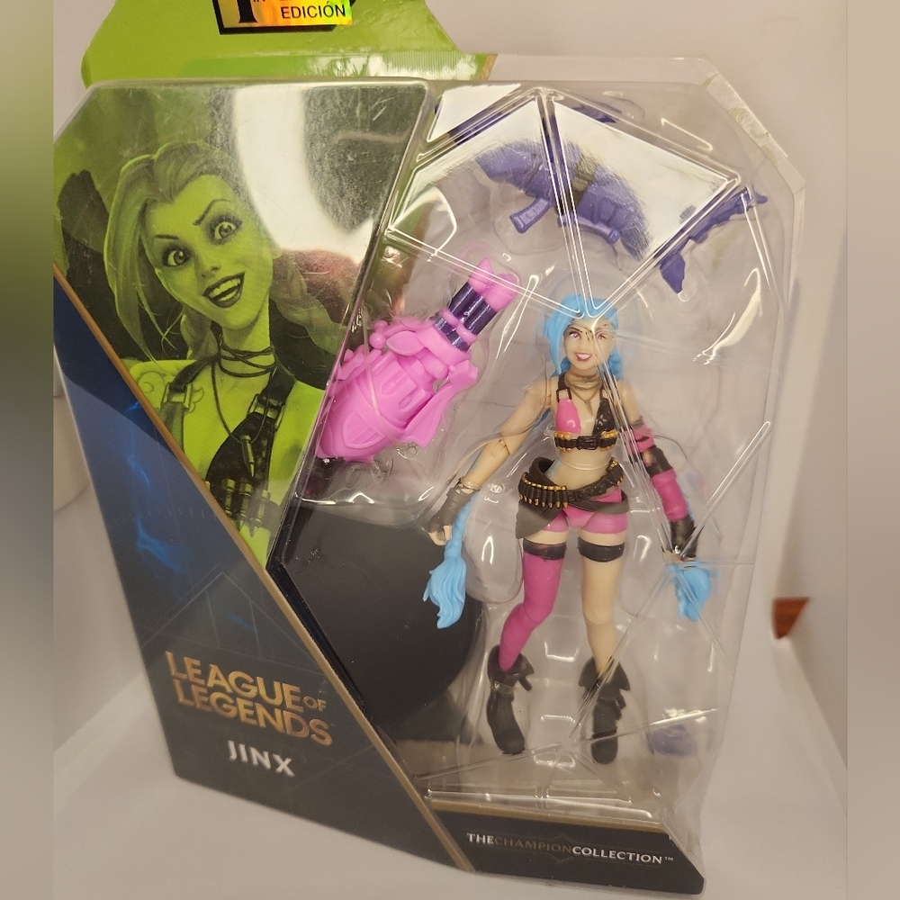 League of Legend Jinx 1st edition champion collection brand new in the box